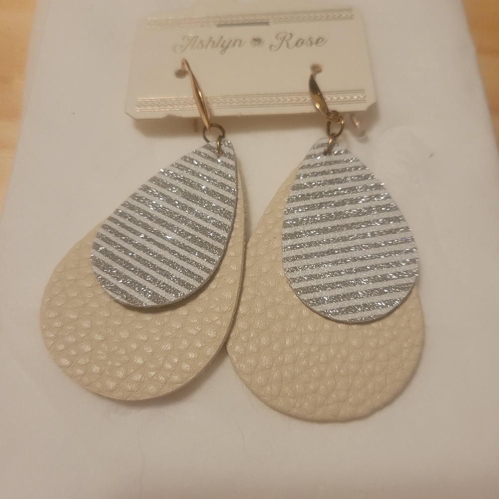 Ashland Rose drop earrings silver and tan